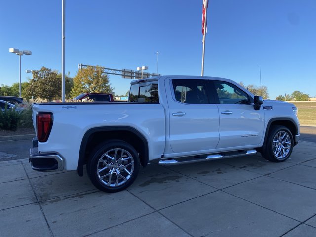 Used 2023 GMC Sierra 1500 SLT w/ SLT Premium Package AWD/4WD image 17