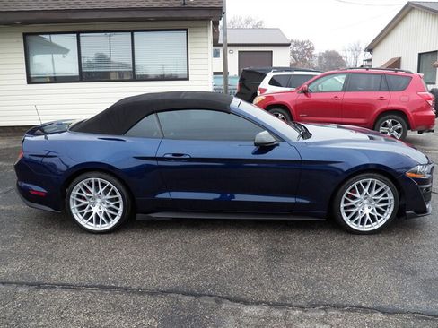 Used 2018 Ford Mustang Premium w/ Equipment Group 201A image 3