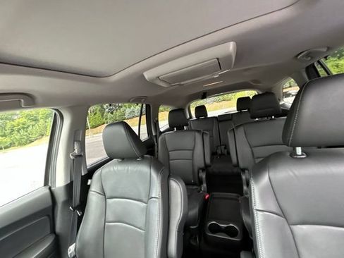 Used 2021 Honda Pilot Touring image 26
