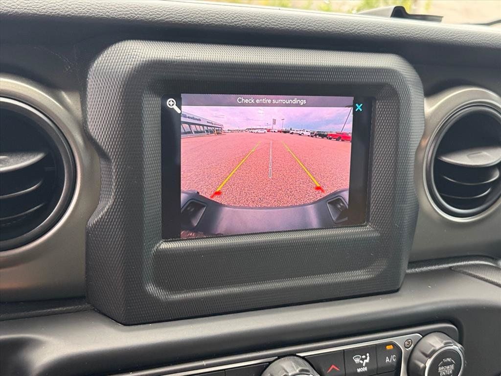 Used 2023 Jeep Gladiator Sport AWD/4WD image 22
