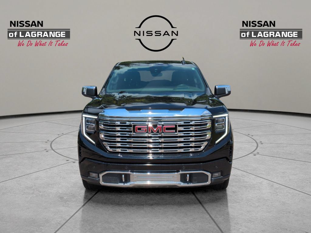 Used 2023 GMC Sierra 1500 Denali w/ Denali Reserve Package AWD/4WD image 2