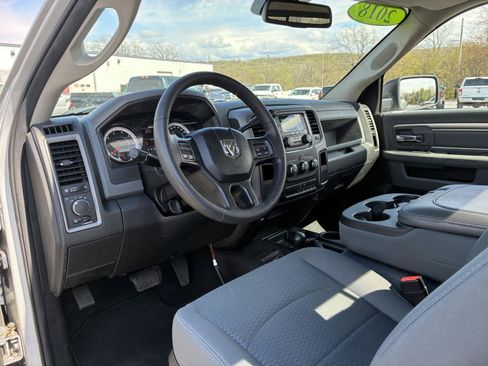 Used 2018 RAM 2500 Tradesman w/ Chrome Appearance Group AWD/4WD image 13