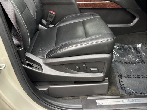 Used 2017 GMC Yukon XL SLT image 25