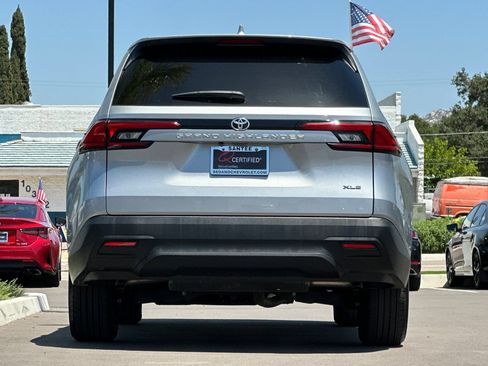 Used 2024 Toyota Grand Highlander FWD image 5