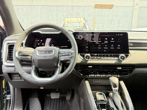 New 2026 GMC Canyon Elevation w/ Convenience Package image 23