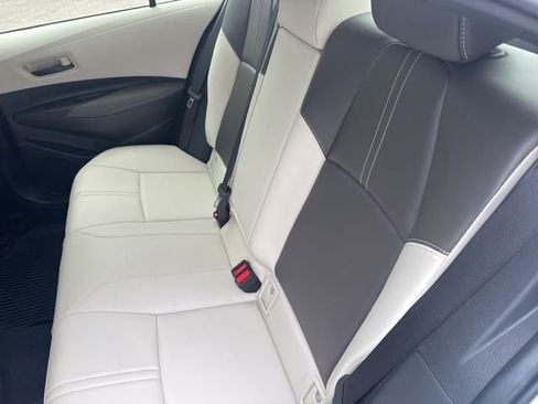 Used 2022 Toyota Corolla LE w/ Premium Interior Package FWD image 21