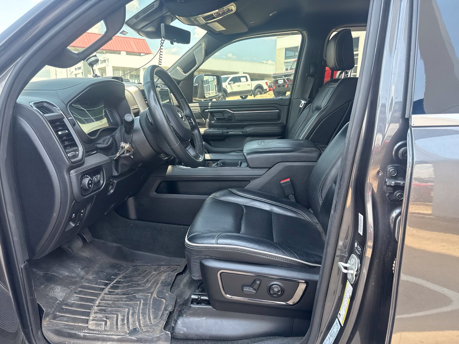 Used 2024 RAM 1500 Limited AWD/4WD image 14