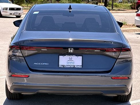 Certified 2023 Honda Accord LX image 5