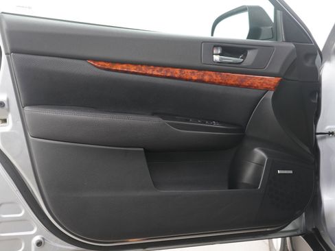 Used 2012 Subaru Outback 2.5i Limited w/ Moonroof Pkg image 21