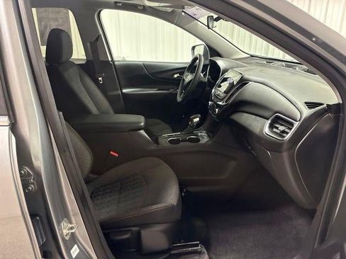 Used 2024 Chevrolet Equinox LT AWD/4WD image 24