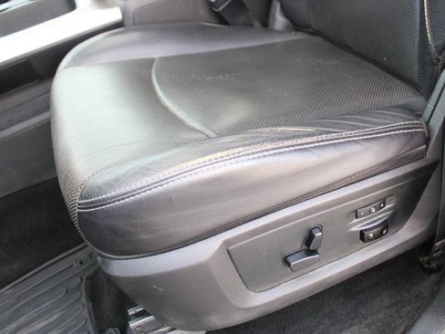 Used 2016 RAM 2500 Laramie w/ Sport Appearance Group image 23