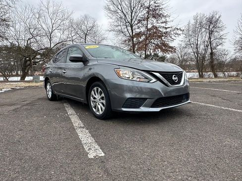 Used 2019 Ford Fiesta SE image 6