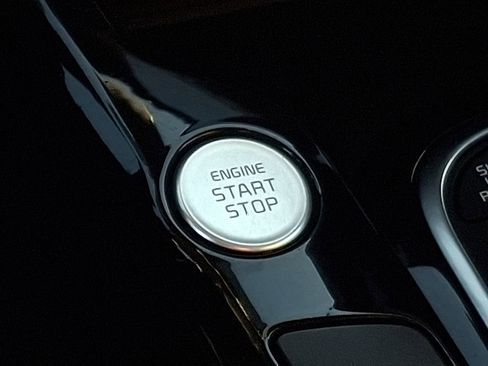 Used 2023 Kia Soul GT-Line image 24