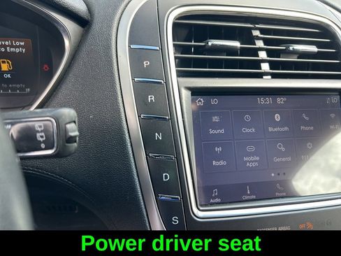Used 2020 Lincoln Nautilus FWD image 15