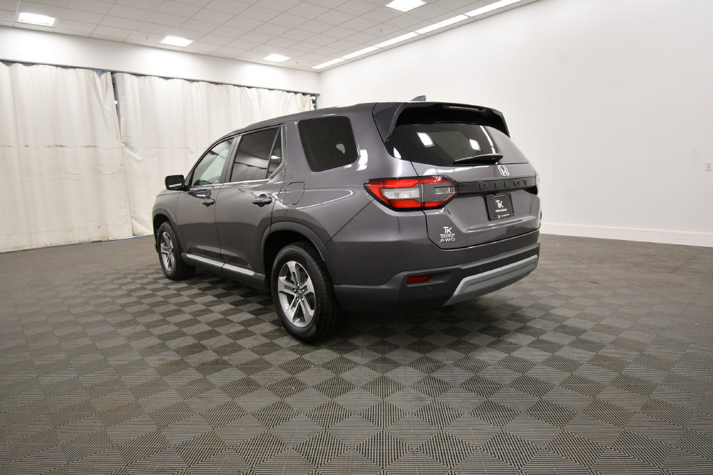 Certified 2025 Honda Pilot EX-L image 5