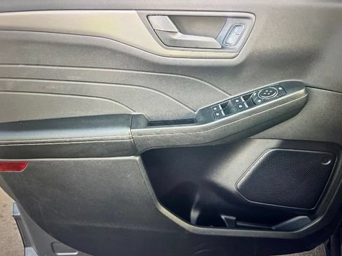 Used 2023 Ford Escape Active AWD/4WD image 15