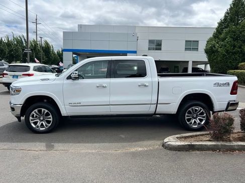 Used 2022 RAM 1500 Limited w/ Off-Road Group AWD/4WD image 4