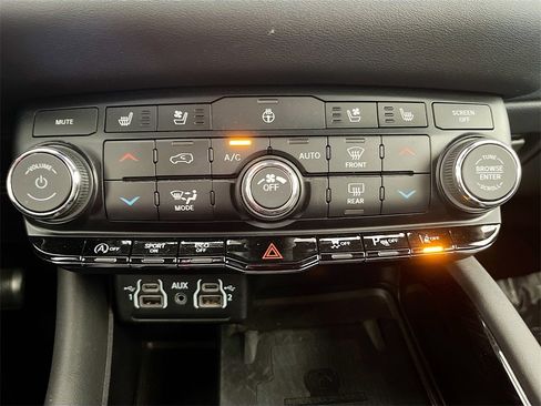 Used 2022 Dodge Durango Citadel image 15