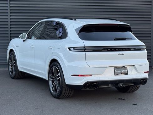 New 2026 Porsche Cayenne Turbo image 3