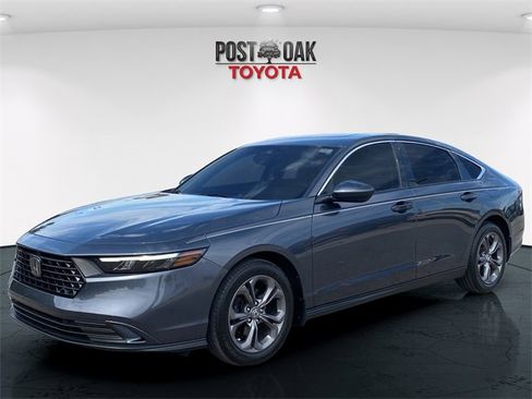 Used 2023 Honda Accord EX image 3