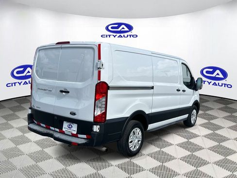 Used 2022 Ford Transit 250 Low Roof w/ Exterior Upgrade Package RWD image 4