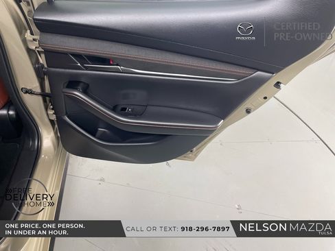 Certified 2025 MAZDA MAZDA3 Carbon image 43