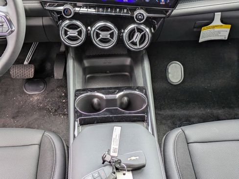 New 2025 Chevrolet Blazer EV LT image 20