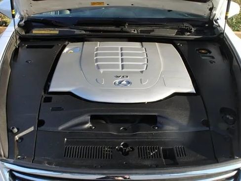 Used 2016 Lexus LS 460 AWD image 18