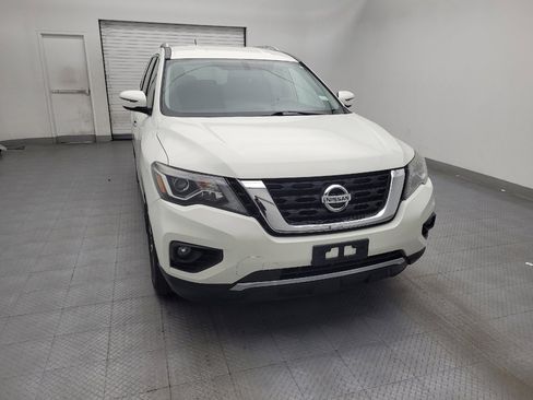 Used 2017 Nissan Pathfinder SV AWD/4WD image 14