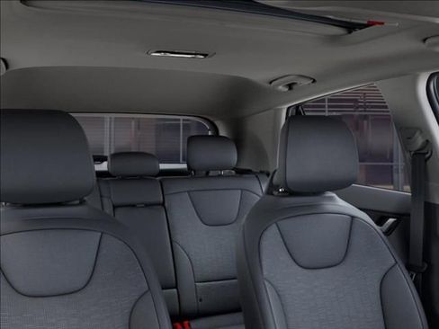 New 2025 Kia Niro SX Touring image 27