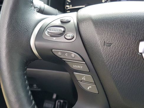 Used 2019 Nissan Pathfinder SL FWD image 21