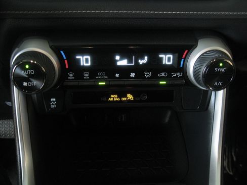 Certified 2025 Toyota RAV4 LE image 14