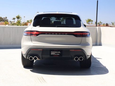 Certified 2025 Porsche Macan image 10