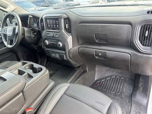 Used 2024 GMC Sierra 2500 Pro w/ Convenience Package image 16