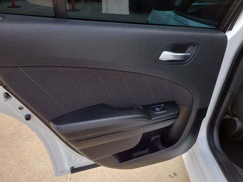 Used 2023 Dodge Charger R/T w/ Blacktop Package image 13