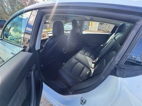 Used 2023 Tesla Model 3 Standard Range image 10