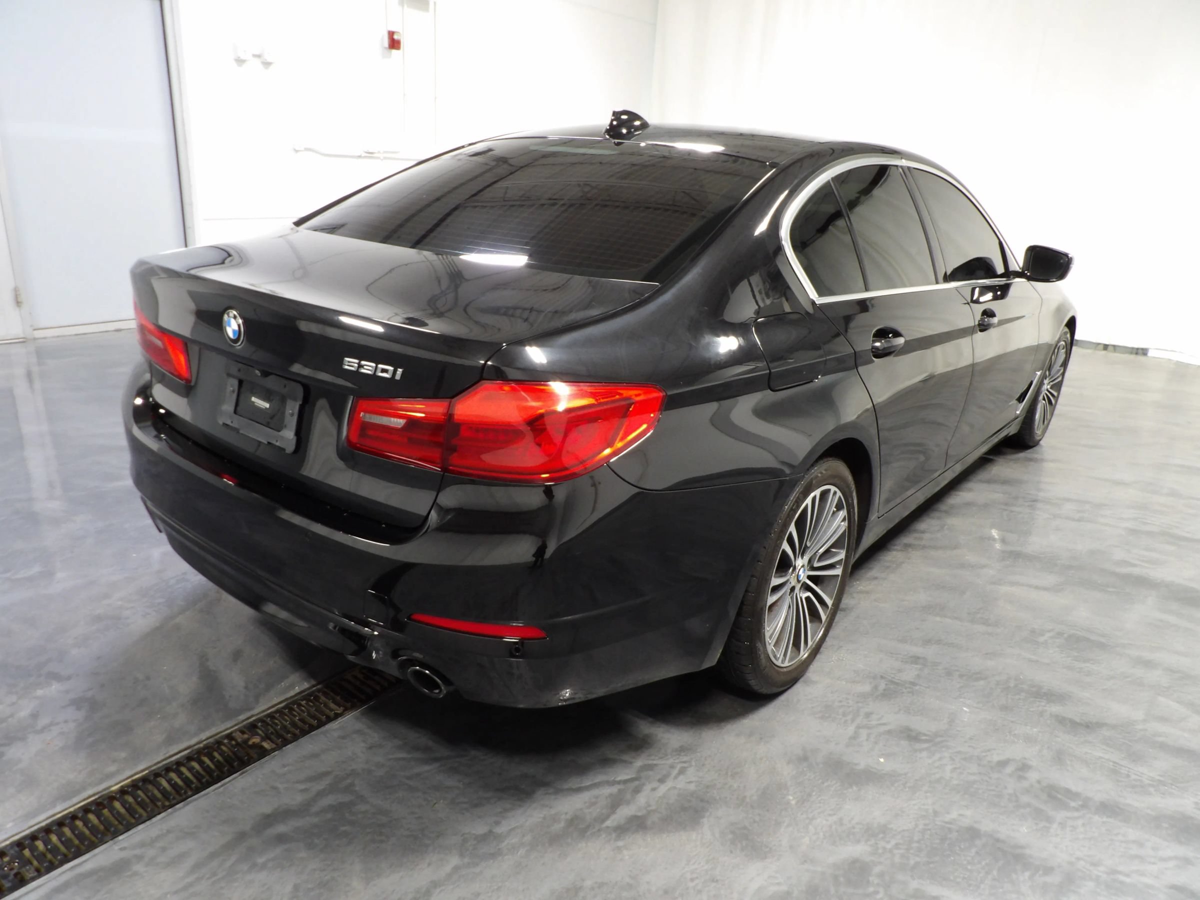 Used 2019 BMW 530i w/ Convenience Package RWD image 5