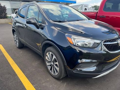 Used 2022 Buick Encore Preferred w/ Safety Package AWD/4WD image 2