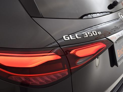 Used 2025 Mercedes-Benz GLC 350e 4MATIC image 12