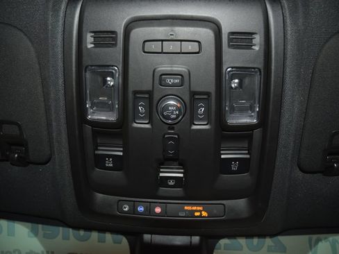 Used 2022 Chevrolet Tahoe High Country AWD/4WD image 51