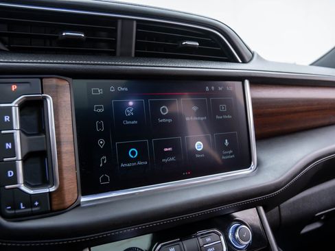 Used 2024 GMC Yukon Denali Ultimate image 24