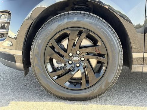 Used 2022 Land Rover Range Rover Evoque R-Dynamic S AWD/4WD image 32