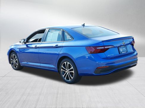 Certified 2024 Volkswagen Jetta Sport image 5