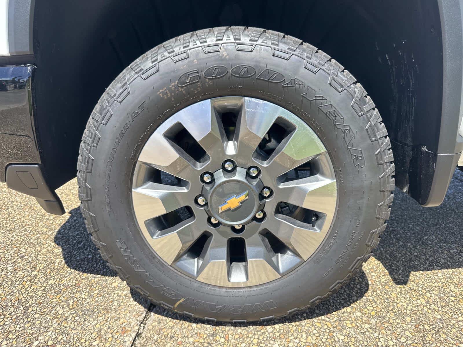 New 2026 Chevrolet Silverado 2500 Custom w/ Custom Value Package AWD/4WD image 3
