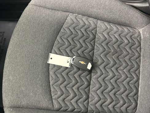 Used 2023 Chevrolet Equinox LT image 43