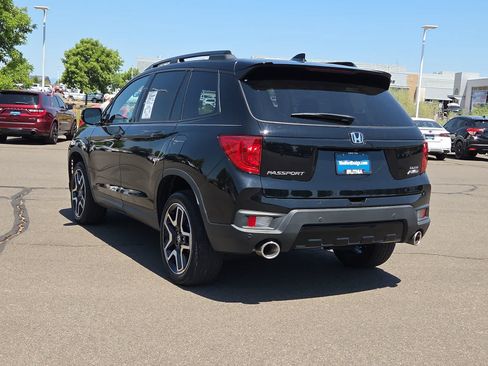 Used 2023 Honda Passport Elite image 12