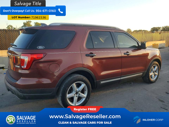 Used 2018 Ford Explorer XLT FWD image 4