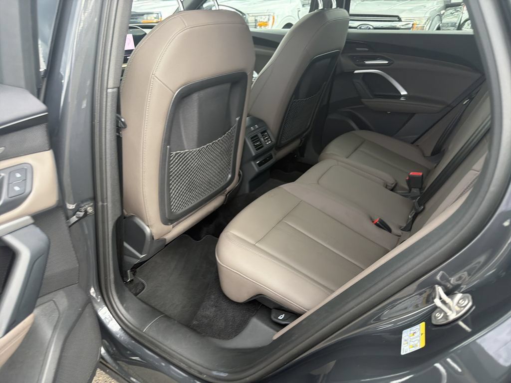 Used 2025 Audi Q5 Premium Plus w/ Premium Plus AWD/4WD image 13