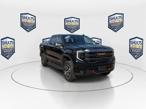 Used 2024 GMC Sierra 1500 AT4 w/ Technology Package AWD/4WD image 4