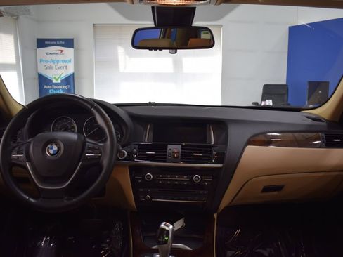Used 2017 BMW X3 xDrive28i image 11
